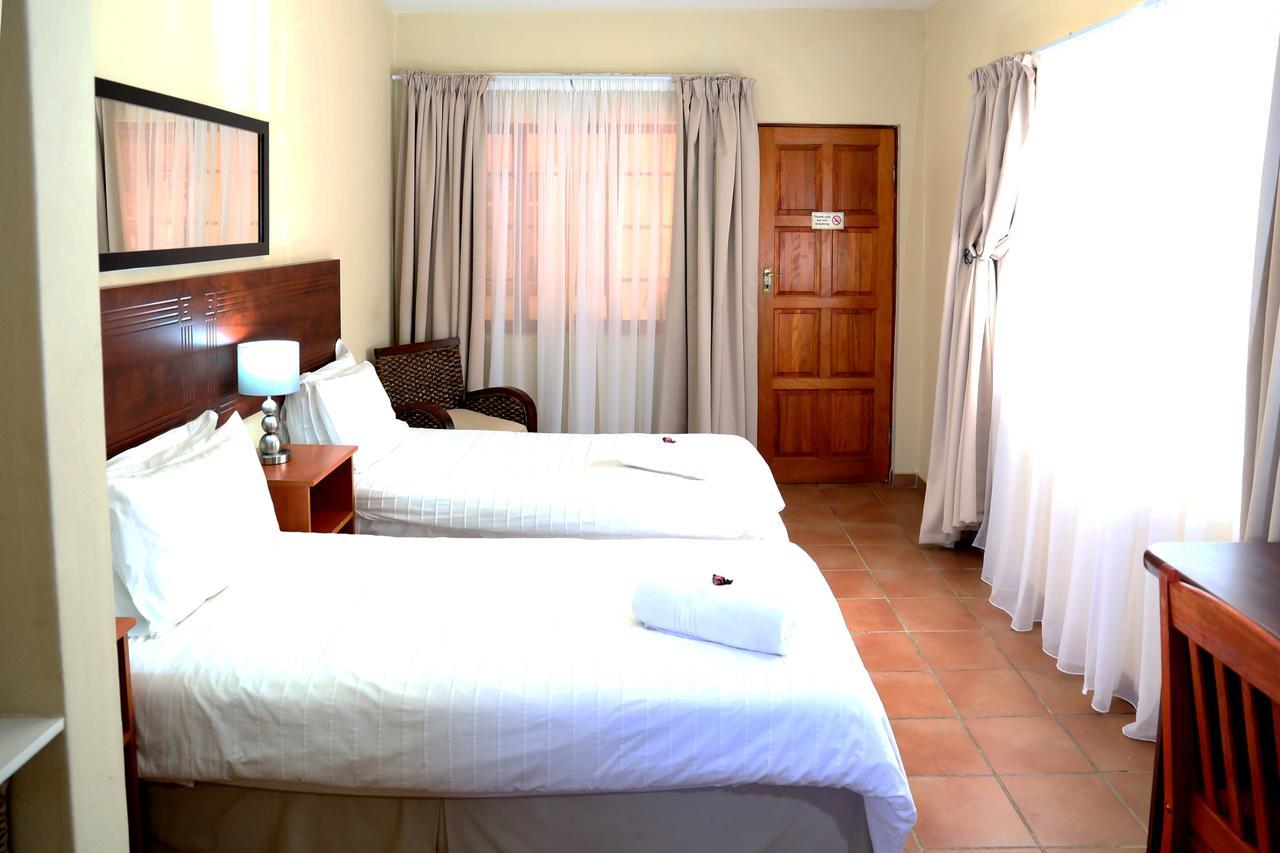 Morulana Guest House Kempton Park Exterior foto