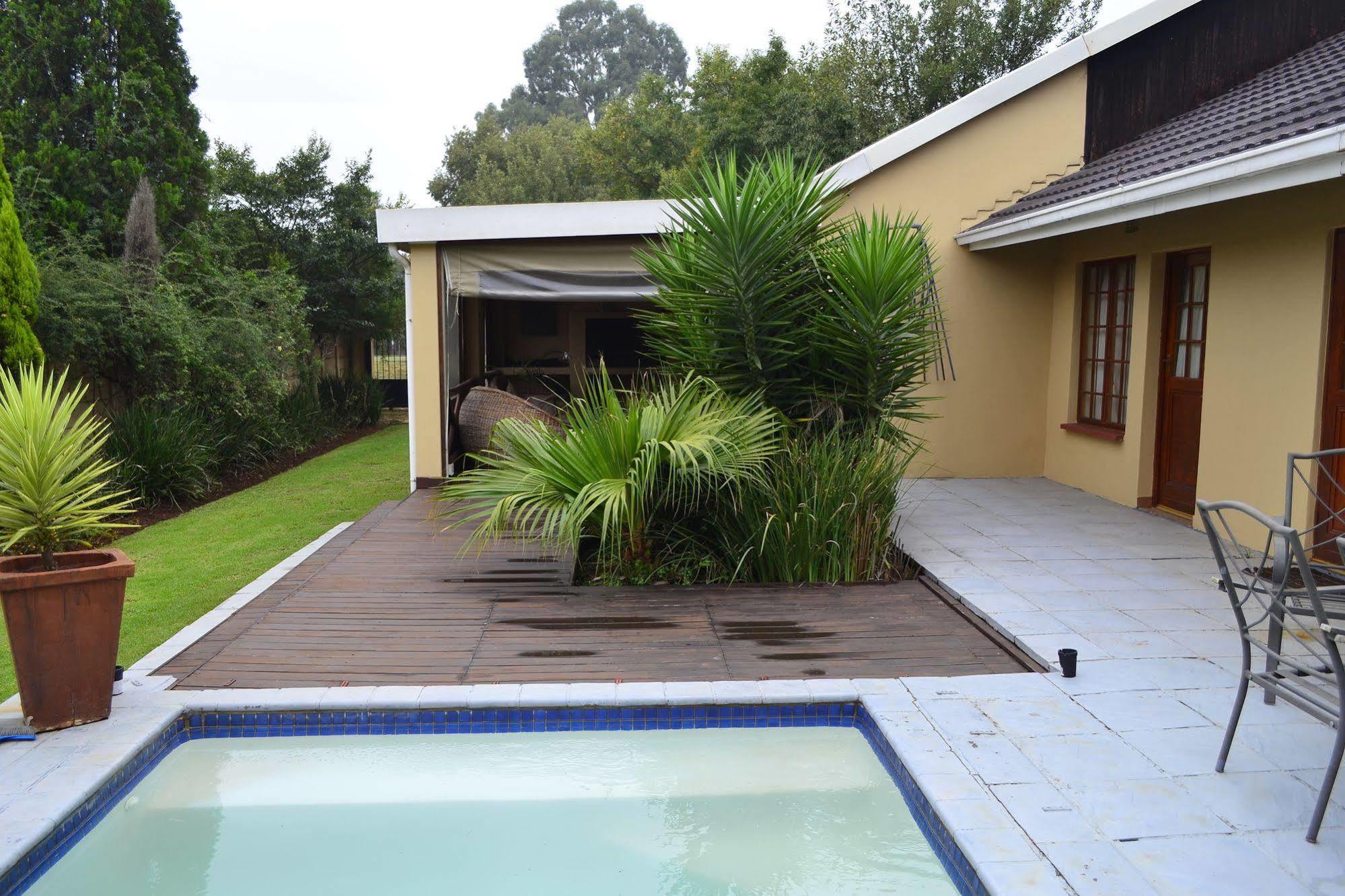 Morulana Guest House Kempton Park Exterior foto