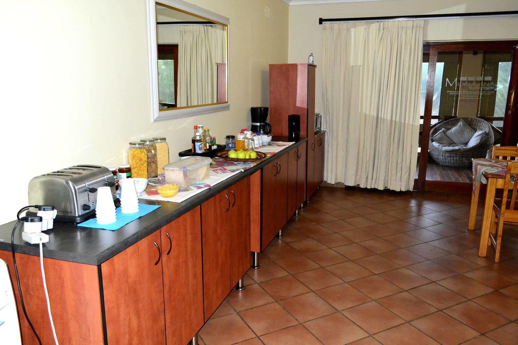 Morulana Guest House Kempton Park Exterior foto